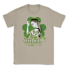 I love Ireland Woman Saint Patricks Day Celebratio Unisex T-Shirt - Cream